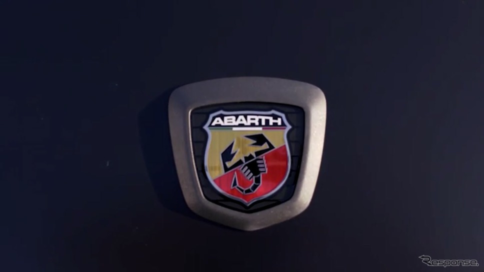アバルト124スパイダー改良新型のティザーイメージ