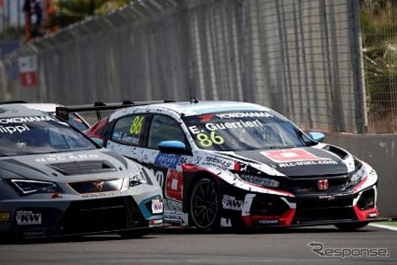 FIA WTCR Race of Moroccoレースシーン写真提供:FIA WTCR