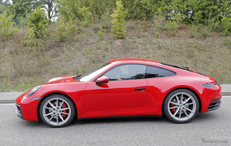 ポルシェ 911 新型(911カレラS)スクープ写真《APOLLO NEWS SERVICE》