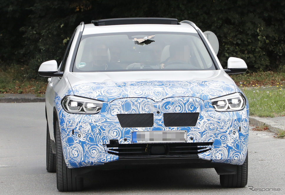 BMW iX3 スクープ写真《APOLLO NEWS SERVICE》