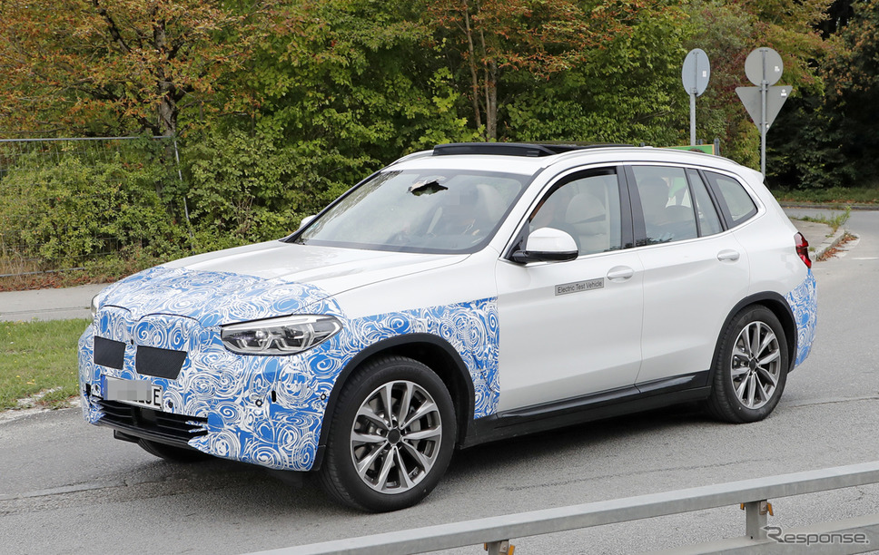 BMW iX3 スクープ写真《APOLLO NEWS SERVICE》