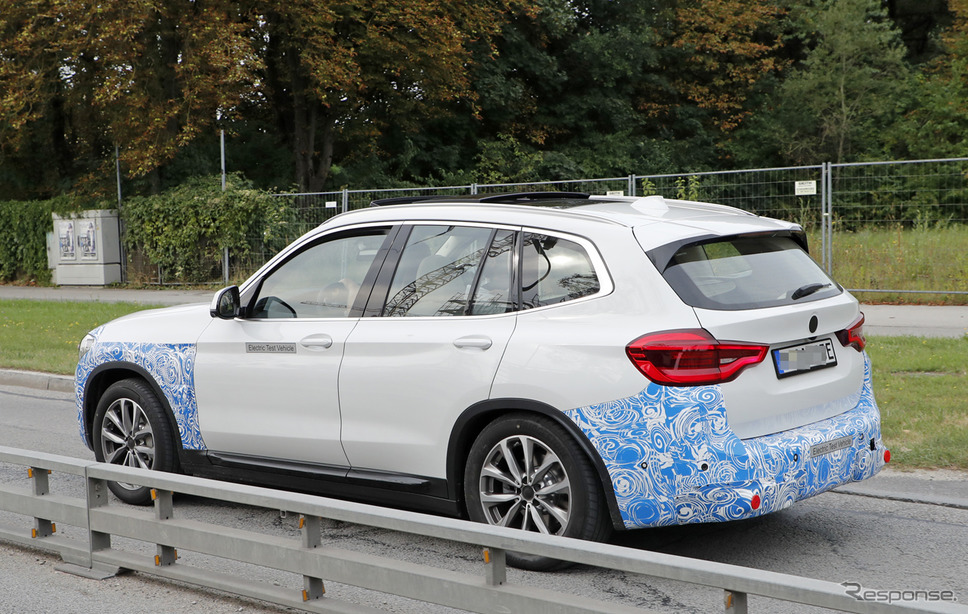 BMW iX3 スクープ写真《APOLLO NEWS SERVICE》