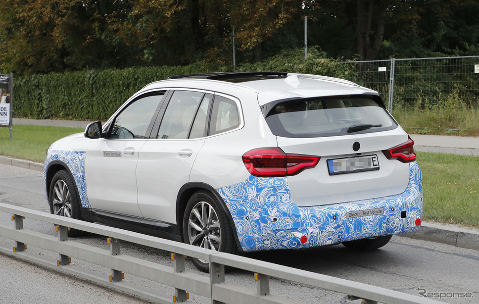 BMW iX3 スクープ写真《APOLLO NEWS SERVICE》
