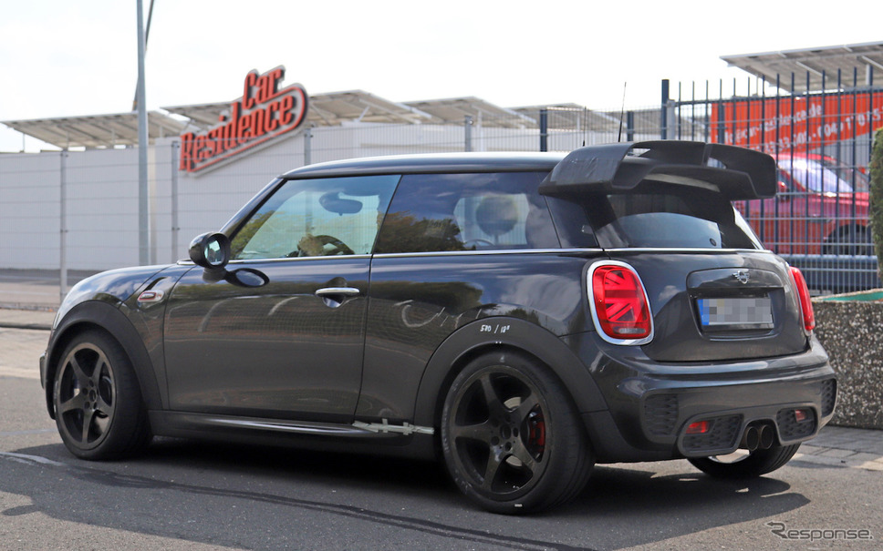 MINI ジョンクーパーワークス GP 新型スクープ写真《APOLLO NEWS SERVICE》