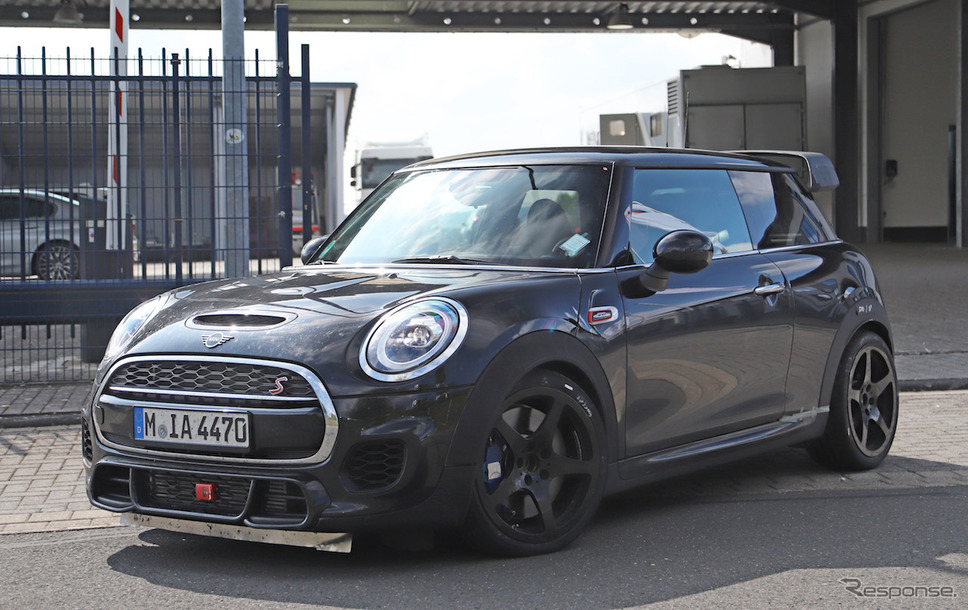 MINI ジョンクーパーワークス GP 新型スクープ写真《APOLLO NEWS SERVICE》