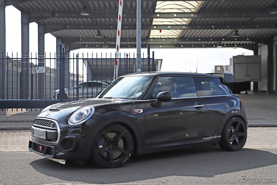 MINI ジョンクーパーワークス GP 新型スクープ写真《APOLLO NEWS SERVICE》