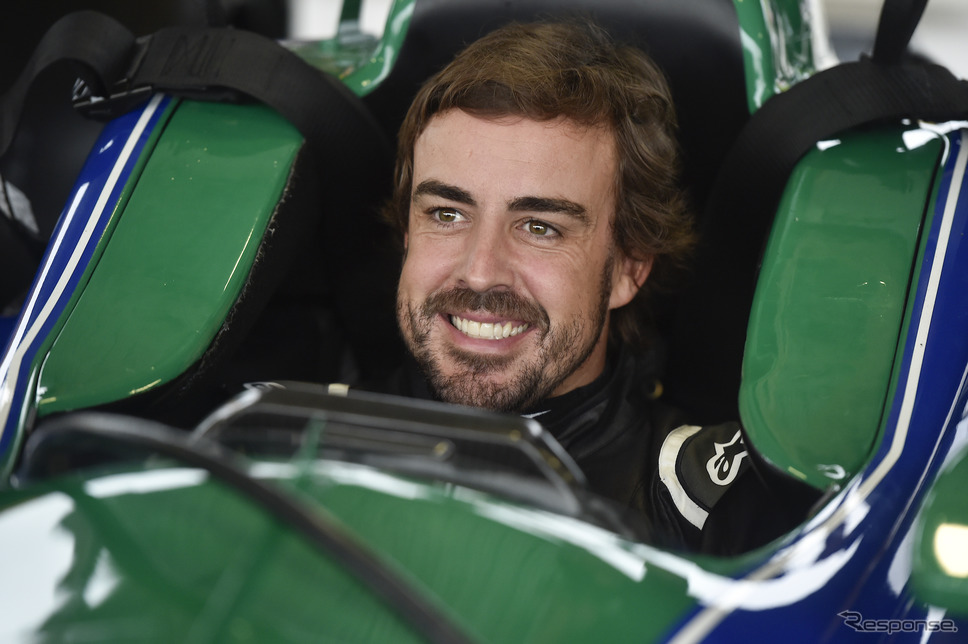 アロンソがロードコースでインディカーをテスト。《写真提供 INDYCAR》