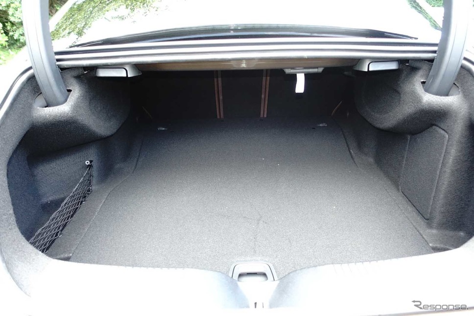 メルセデスベンツ CLS450 4マチック撮影 中村孝仁