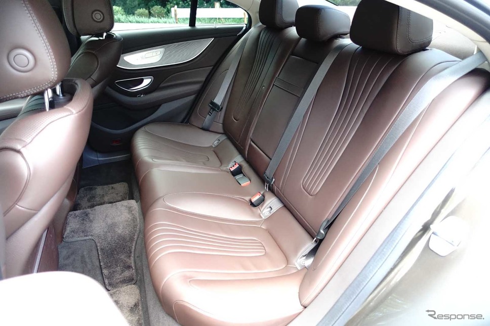 メルセデスベンツ CLS450 4マチック撮影 中村孝仁