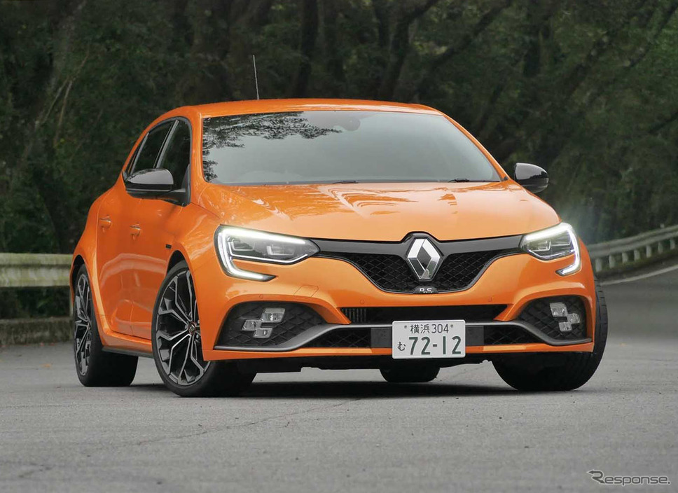 ルノー メガーヌR.S. 新型撮影 中村孝仁