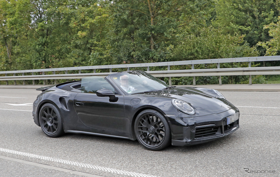 ポルシェ 911 ターボカブリオレ 新型スクープ写真《APOLLO NEWS SERVICE》