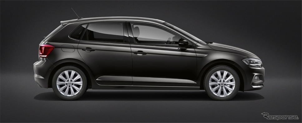VW ポロ TSIハイライン(ディープブラックパールエフェクト)