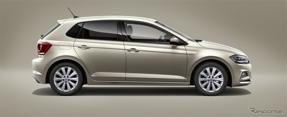 VW ポロ TSIハイライン(アイボリーシルバーメタリック)