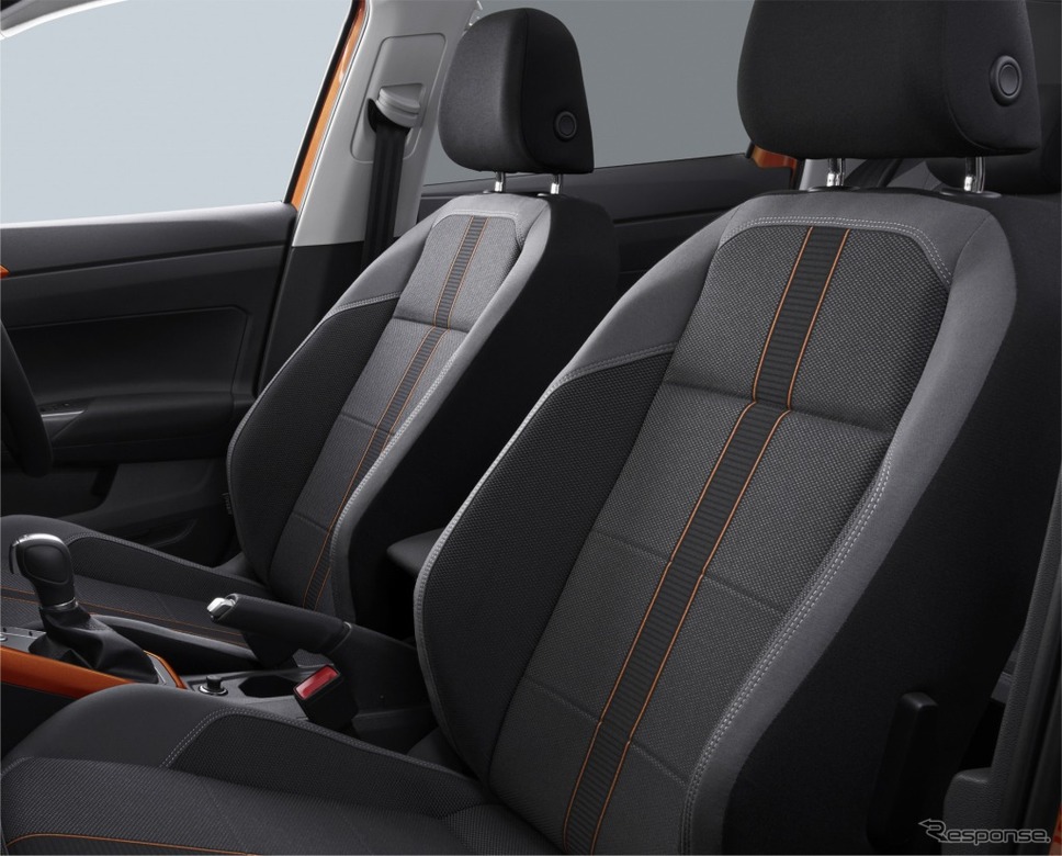 VW ポロ TSIハイライン シート(チタンブラック/エナジェティックオレンジ)