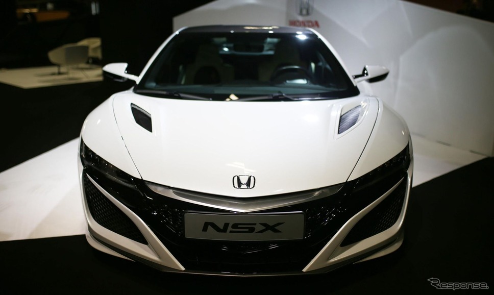 ホンダ NSX の2019年モデル(パリモーターショー2018)