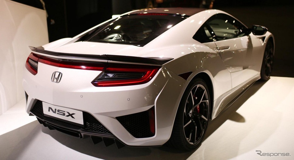 ホンダ NSX の2019年モデル(パリモーターショー2018)