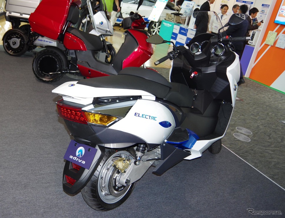 ADIVA VX-1《撮影 宮崎壮人》