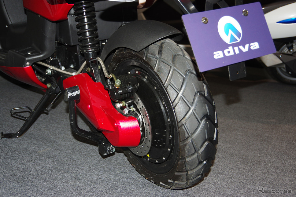 ADIVA VX-2《撮影 宮崎壮人》