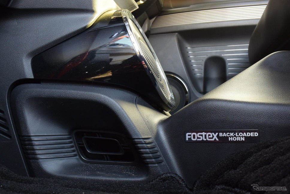 FOSTEXのスーパーウーファー。軽自動車の室内容積にはこれで十分すぎるほどだった。《撮影 井元康一郎》