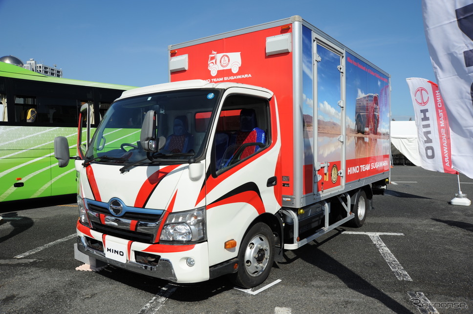 日野レンジャー・ダカールラリー参戦車（東京モーターフェス2018、はたらくクルマ展示）《撮影 安藤貴史》