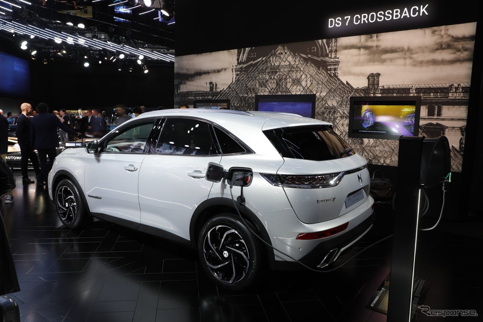 DS7 クロスバック E-TENSE 4×4(パリモーターショー2018)