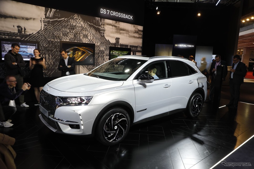 DS7 クロスバック E-TENSE 4×4(パリモーターショー2018)