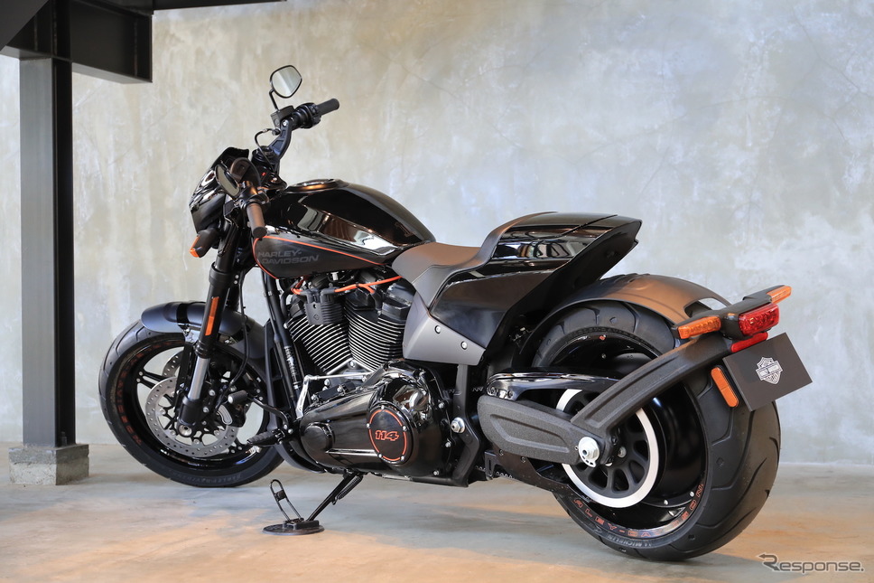 ハーレーダビッドソン FXDR114《画像 HARLEY-DAVIDOSON JAPAN》