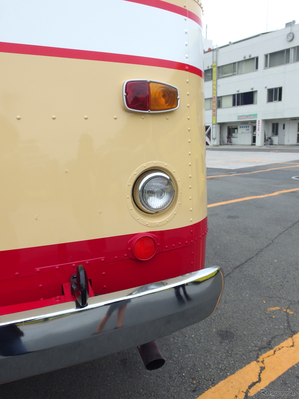 はとバス70周年、復刻塗装車《撮影 高木啓》