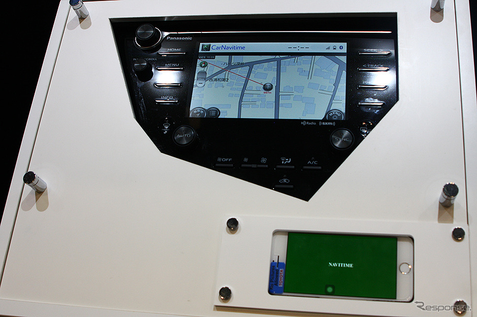 トヨタブース SDL対応「カーナビタイム」(CEATEC 2018)《撮影 大野雅人(GazinAirlines)》