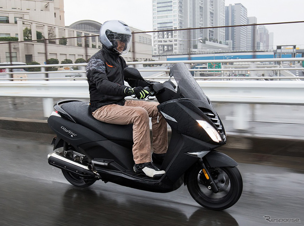 プジョー シティスター125 ブラックエディションABS《撮影 山家健一》