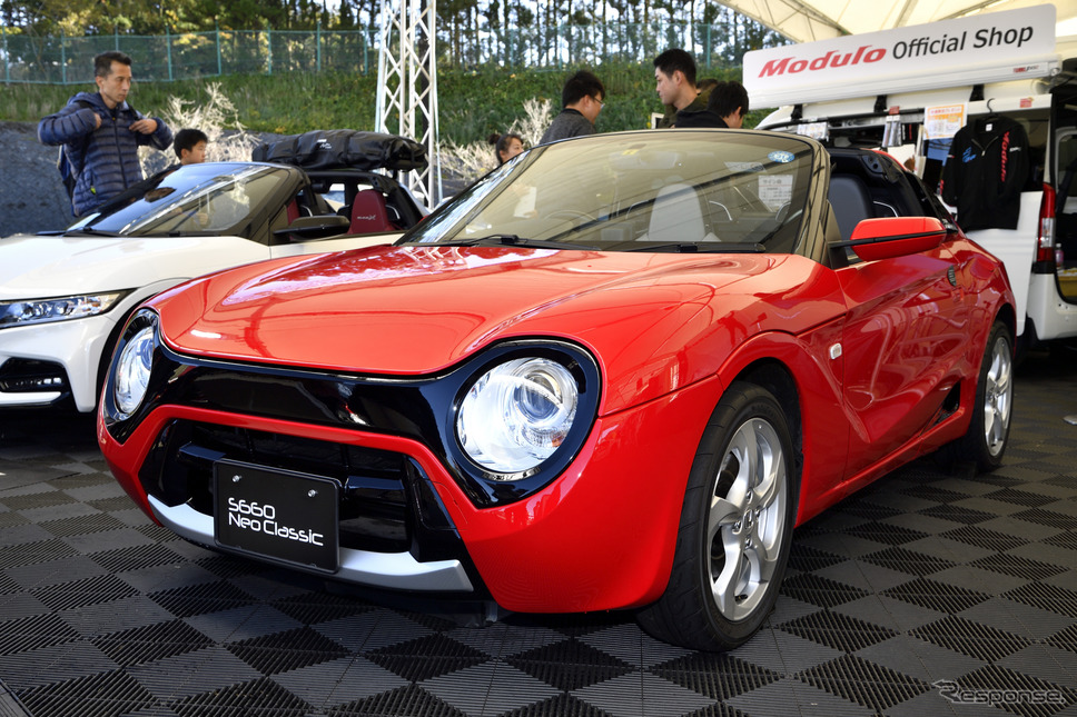 SUPER GT 第7戦、ホンダブースに2仕様の S660 を展示《撮影 雪岡直樹》