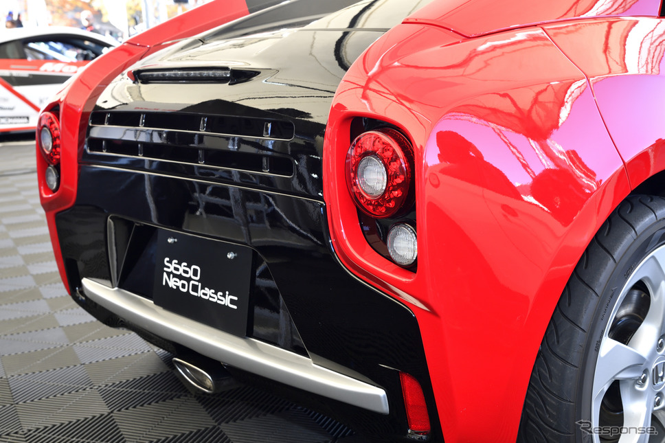 SUPER GT 第7戦、ホンダブースに2仕様の S660 を展示《撮影 雪岡直樹》