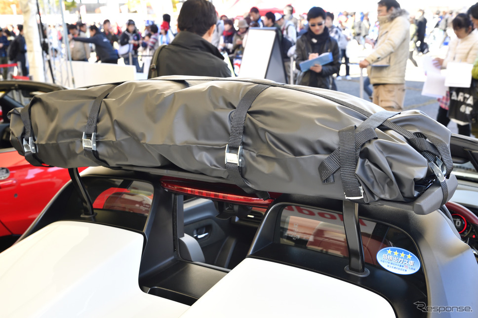 SUPER GT 第7戦、ホンダブースに2仕様の S660 を展示《撮影 雪岡直樹》