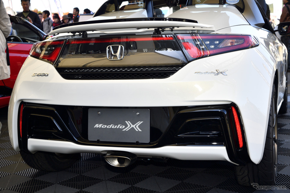 SUPER GT 第7戦、ホンダブースに2仕様の S660 を展示《撮影 雪岡直樹》