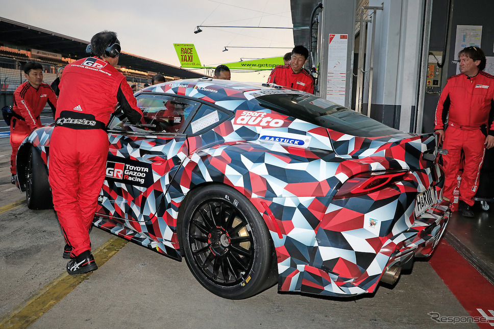 VLN耐久選手権を走った「GAZOO Racing A90」(トヨタ スープラ 新型)《APOLLO NEWS SERVICE》
