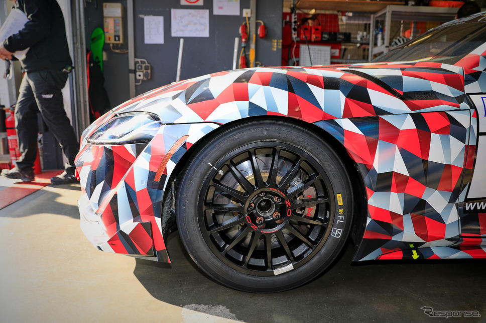 VLN耐久選手権を走った「GAZOO Racing A90」(トヨタ スープラ 新型)《APOLLO NEWS SERVICE》