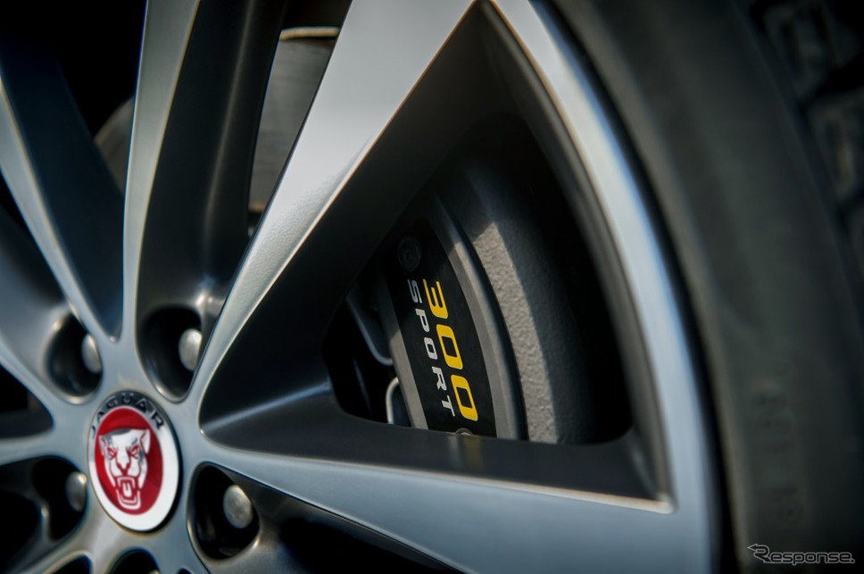 ジャガー XE 300スポーツ(2019年)