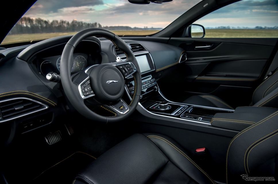 ジャガー XE 300スポーツ(2019年)