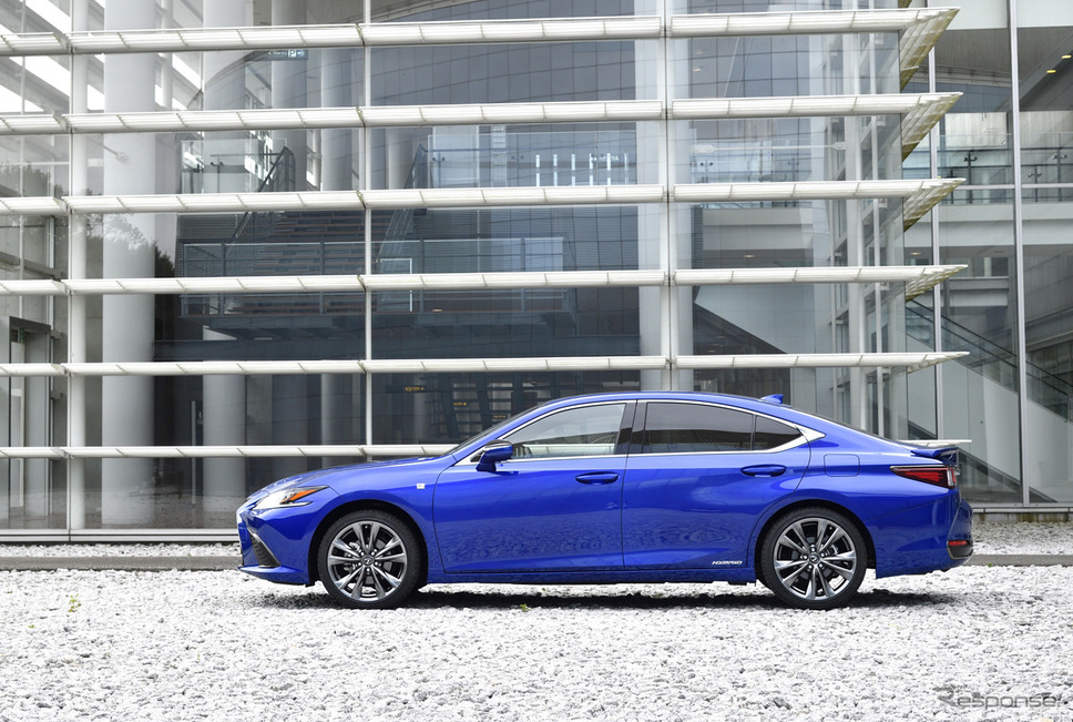 レクサス ES 新型(ES300h F SPORT)《撮影 雪岡直樹》