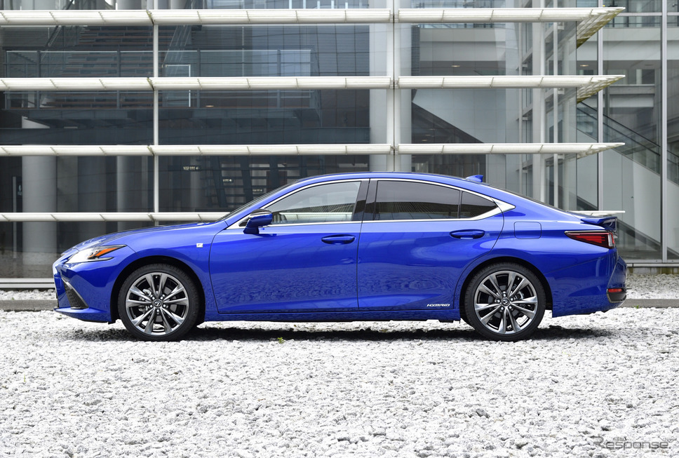 レクサス ES 新型(ES300h F SPORT)《撮影 雪岡直樹》