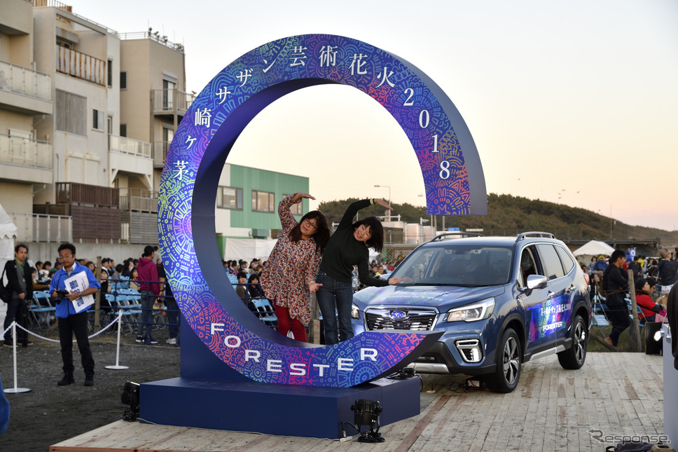 茅ヶ崎サザン花火大会2018《撮影 雪岡直樹》