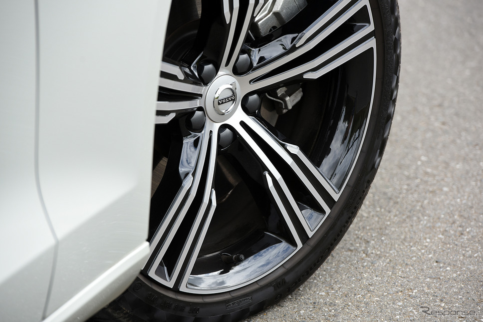 ボルボ V60 T5 Inscription《撮影 中野英幸》