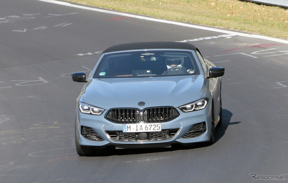 BMW 8シリーズカブリオレ(M850i xDrive カブリオレ Mパフォーマンス)スクープ写真《APOLLO NEWS SERVICE》