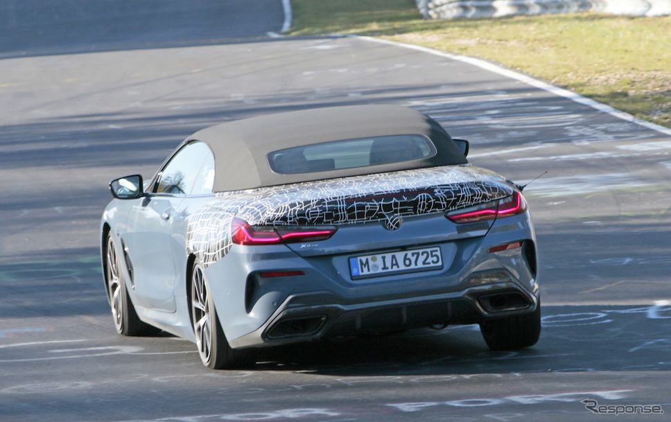 BMW 8シリーズカブリオレ(M850i xDrive カブリオレ Mパフォーマンス)スクープ写真《APOLLO NEWS SERVICE》