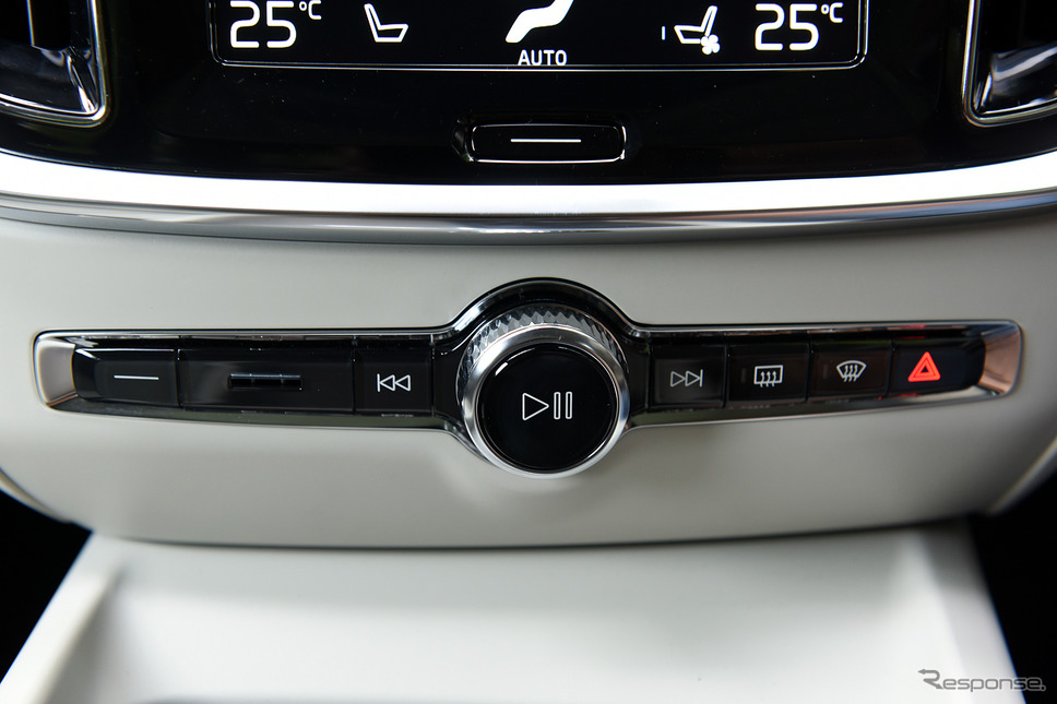 ボルボ 新型 V60(VOLVO V60)《撮影 中野英幸》