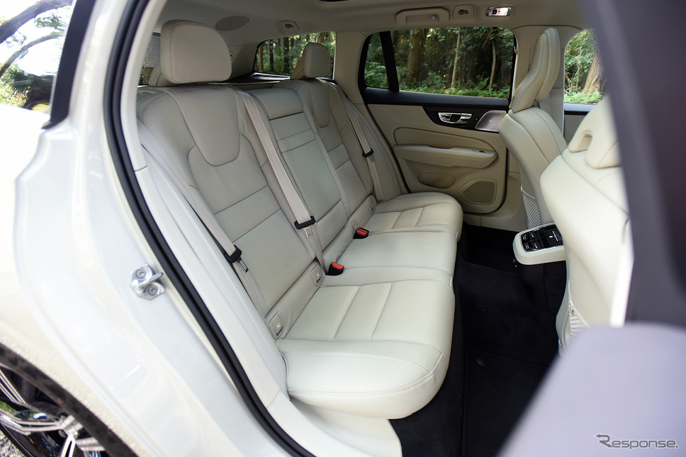 ボルボ 新型 V60(VOLVO V60)《撮影 中野英幸》