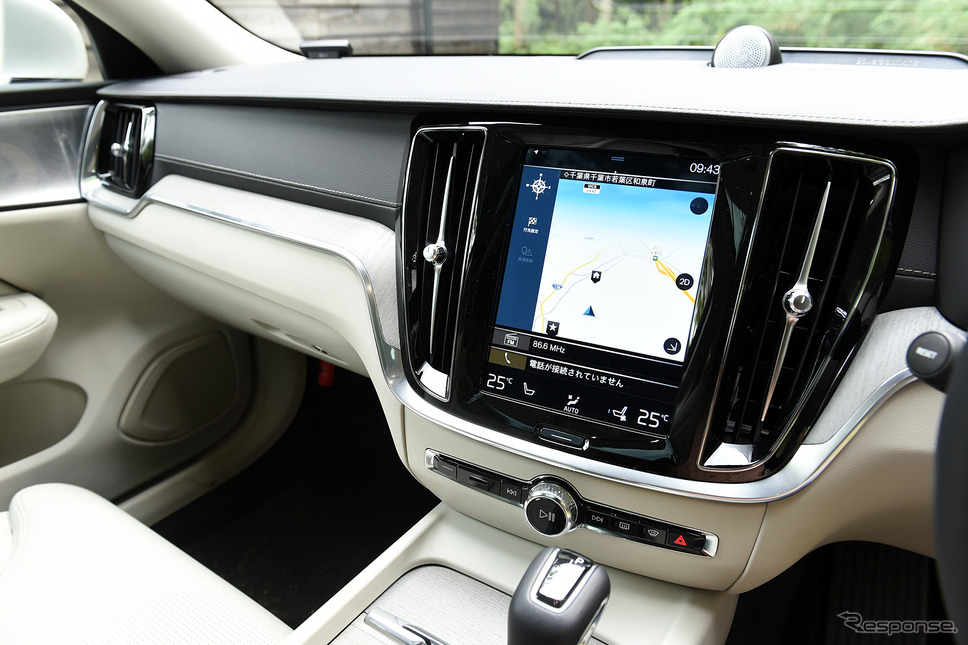 ボルボ 新型 V60(VOLVO V60)《撮影 中野英幸》