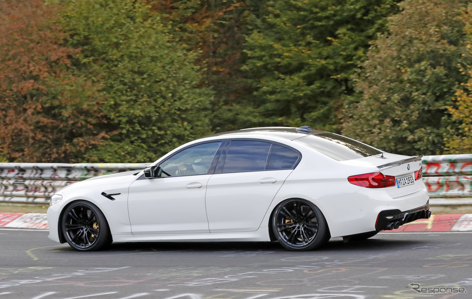 BMW M5 CS スクープ写真《APOLLO NEWS SERVICE》
