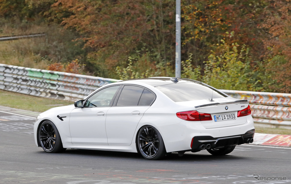 BMW M5 CS スクープ写真《APOLLO NEWS SERVICE》