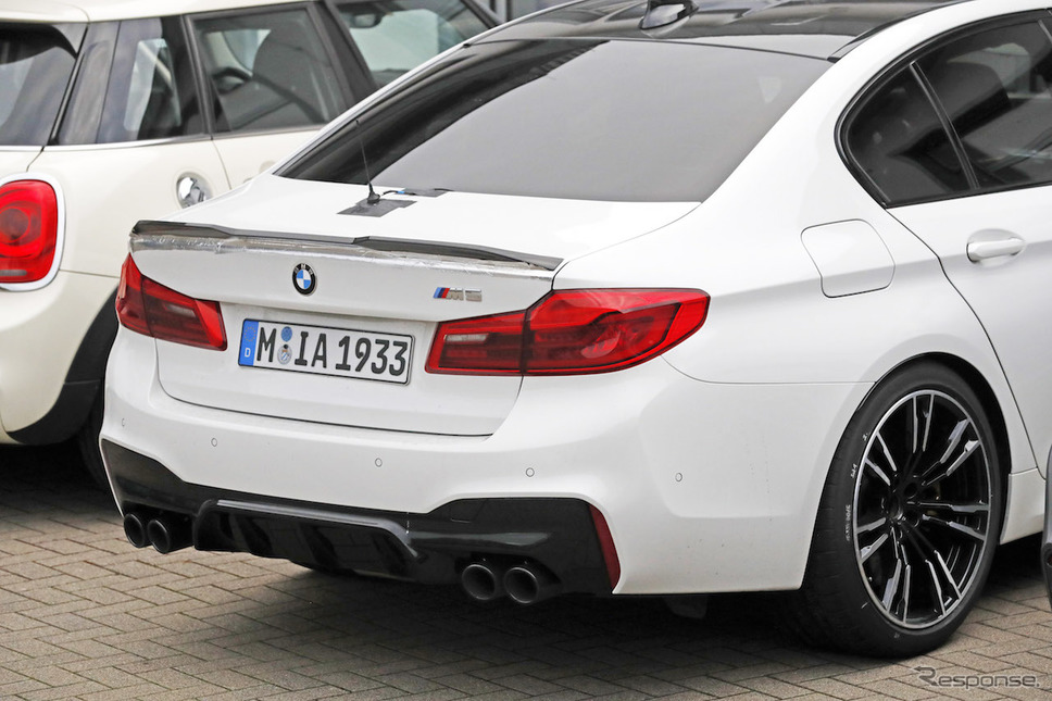 BMW M5 CS スクープ写真《APOLLO NEWS SERVICE》